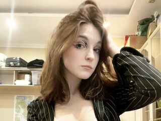 Kinky webcam DaisyGartrell