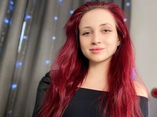 beautiful webcamgirl YuniseRuber