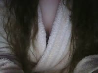 Hey jij!Zin in een geile camsessie? Kom een heerlijke ontspannen sessie beleven, met het uitzicht op een lekker nat spuitkutje.