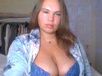 Hey Im Gemma, 24 British babe ! I am curvy with 36E tits !