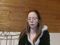 hey , ik ben een leuke belgische meid die graag camt en geile praat doe en fotos stuur wat mij graag opwind is geile praat en lekker veel foto