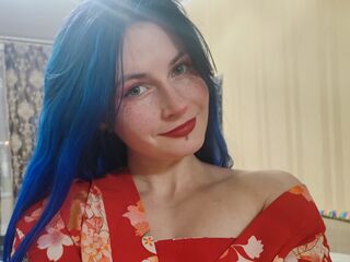 camwhore fingering shaved pussy AlisaGracee