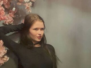 sexcam photo CharisseChappel