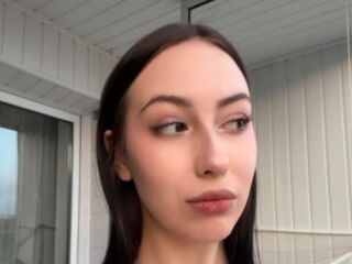 naughty cam girl masturbating with dildo EllyMcdaniel