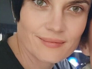 free live webcam video FarahBurn