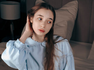 camwhore masturbating with dildo KattyCoss