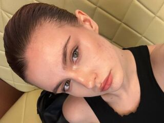 bedroom live sex KlaraGogins