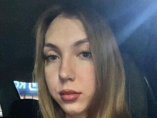 sex web cam chat room LeannHonnerlaw