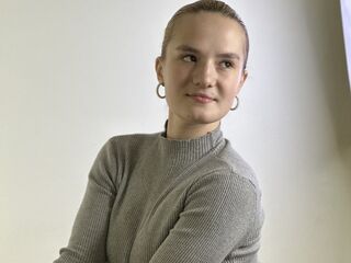 live teaser cam LorrianePytko