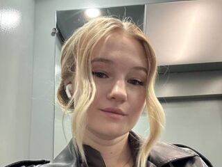 fingering cam slut PortiaFukushima