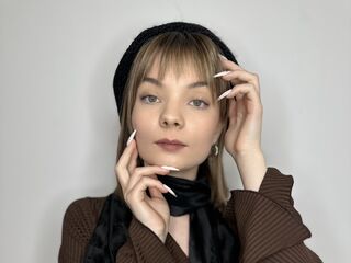 camgirl showing pussy ScarlettMoreau