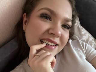 naked camgirl masturbating with dildo SophieVale