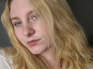 camgirl masturbating with dildo StellaVanilla