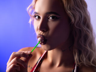 webcam strip tease show SandraDymond