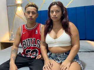 live webcam couple AngelaAndMike