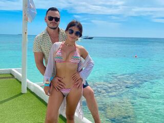 live webcam girl giving blowjob LyndaandAnthony
