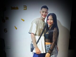 live couple webcam YuleimysAndAlex