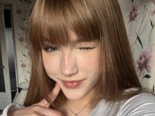 camwhore fingering pussy AlberthaBack