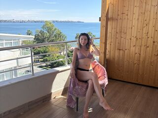 adult chat room AlyVee