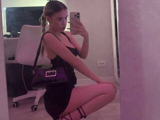 sexy webcam girl AngelesBelfiore