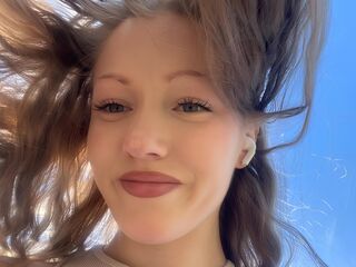 camgirl chat room AnnikaRodrigez