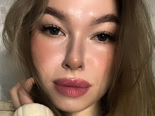 camgirl playing with sextoy AntoniaBasil