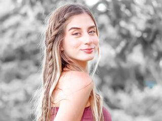 topless cam girl AnyaKursov