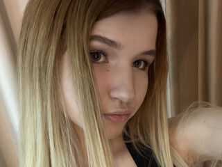 hot camwhore AraPosey