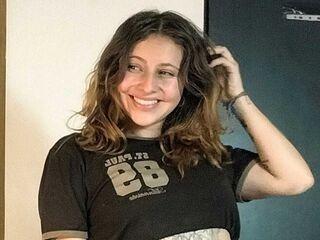 hot webcamslut AriBlossom