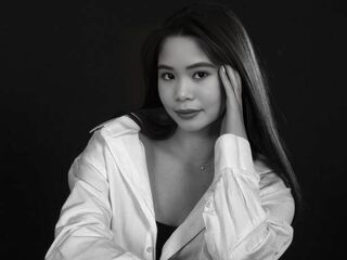 strip tease AyaNicole