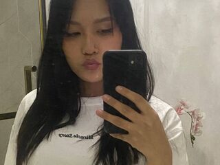 hot sex cam BerniceMaguire