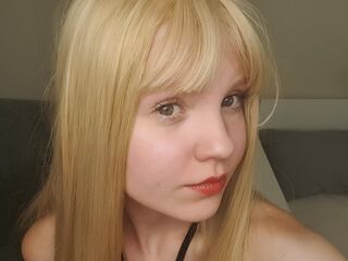 camgirl playing with sex toy BettyBer