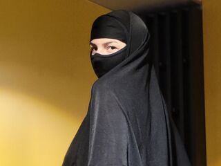 chat room livesex BiaBlack