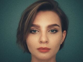 nude gamgirl BjorkLight