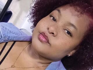 naked girl with webcam masturbating with sextoy CandelaSassha