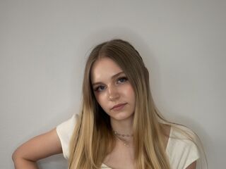 fingering cam girl video CandiMalott