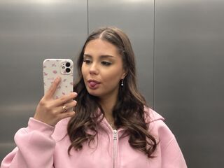 camwhore fingering pussy CarlTomkus