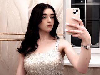 live teaser webcam CarriMaclachlan