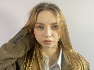 hot cam girl masturbating with sextoy ChariseKuhnke