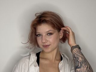 live cam girl CurtisJergen