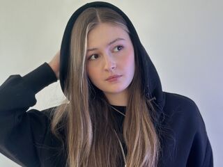 fingering camslut DainaFranklin