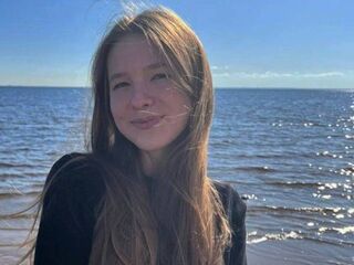 hot cam girl masturbating with dildo DarcelMele