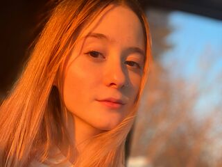 naked girl with live cam DarlenaBallew