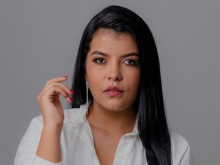 camgirl showing tits DianaCardenas
