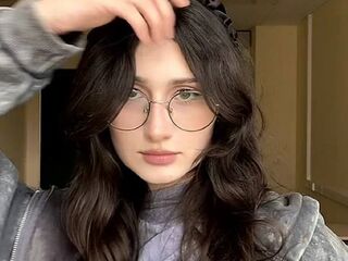 sex web cam chat room DianneBrowie