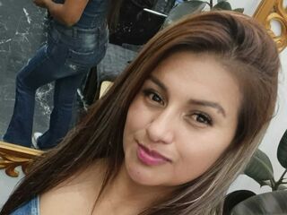 cam girl playing with dildo DulceMariaRincon