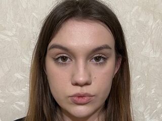 beautiful webcamgirl DwanaNewtown