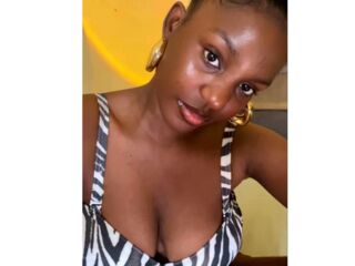 sexy camgirl EleanorVee