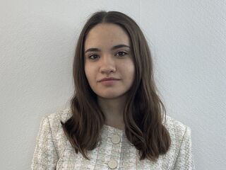 cam girl chat room ElishaPelini