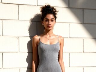 girl naked EllieTaulbee